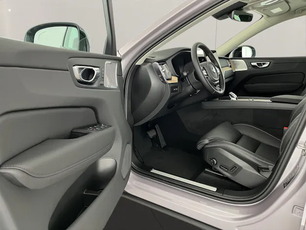 VOLVO XC60 2.0 T8 TE Ultra Dark eAWD