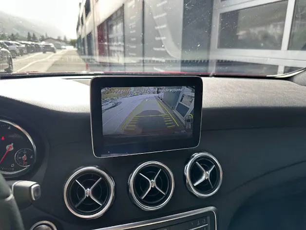 MERCEDES-BENZ GLA 200 d AMG Line 4m - CH