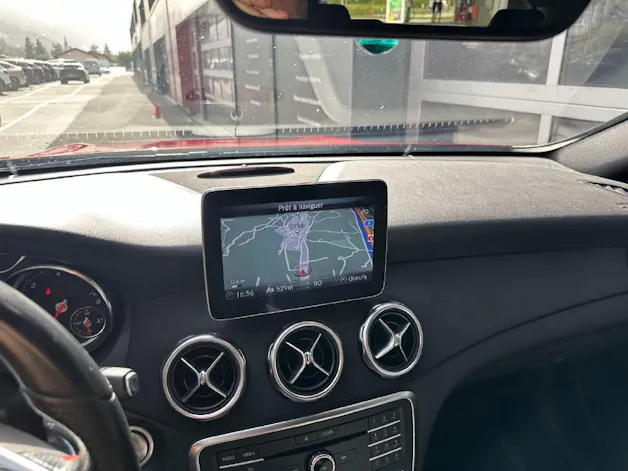 MERCEDES-BENZ GLA 200 d AMG Line 4m - CH