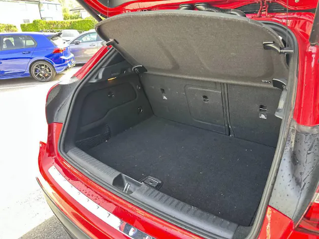 MERCEDES-BENZ GLA 200 d AMG Line 4m - CH