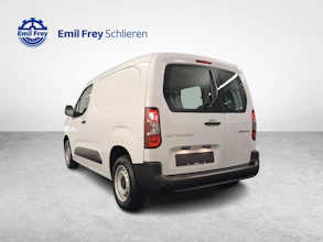 https://vehicle.imgix.net/4448862/7117d1df-afda-4b64-b650-671ab5308f22.jpg