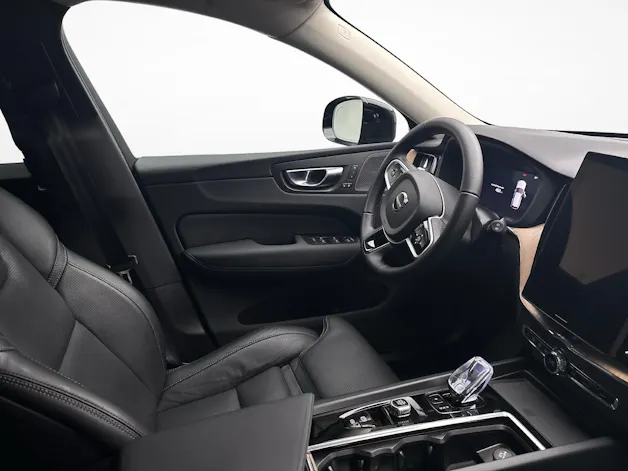 VOLVO XC60 2.0 T6 TE Plus Dark eAWD