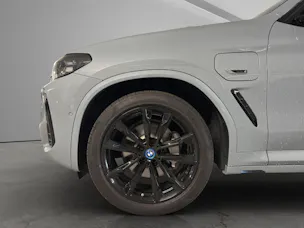 BMW X3 30e xDrive SAG