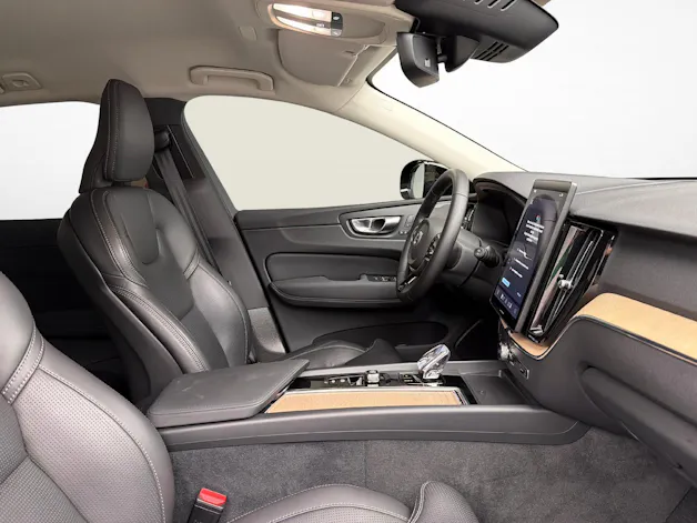 VOLVO XC60 2.0 B5 MH Plus Dark AWD