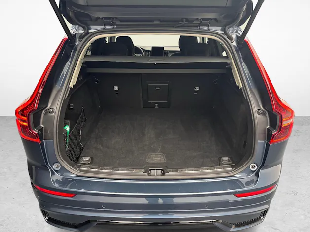 VOLVO XC60 2.0 B5 MH Plus Dark AWD