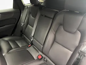 VOLVO XC60 2.0 B5 MH Plus Dark AWD