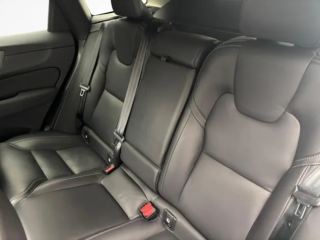 VOLVO XC60 2.0 B5 MH Plus Dark AWD