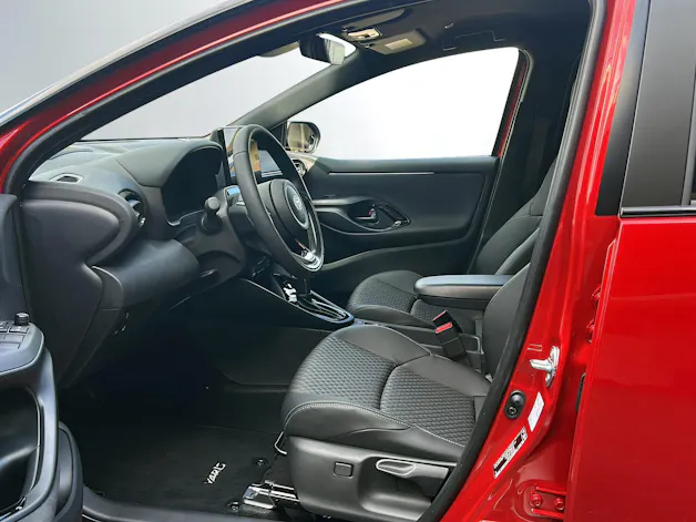 Toyota Yaris 1.5 VVT-i HSD Premium