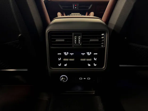 PORSCHE Cayenne Turbo E-Hybrid