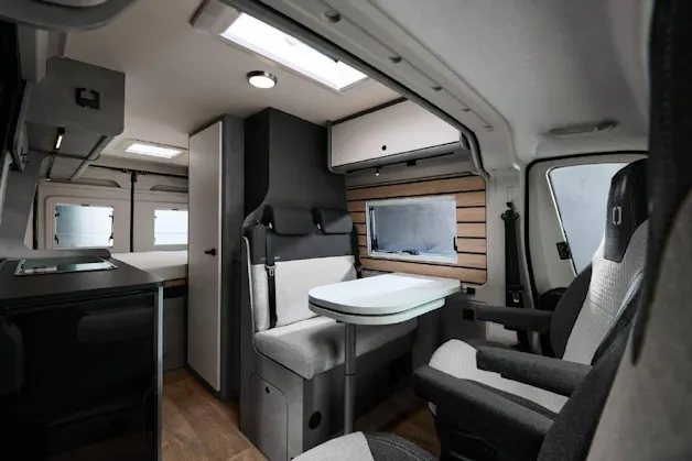 Crosscamp ADVTR 6.0 DF Peugeot Boxer 3.5t  L3H2 2.2BlueHDi 140 ADVTR