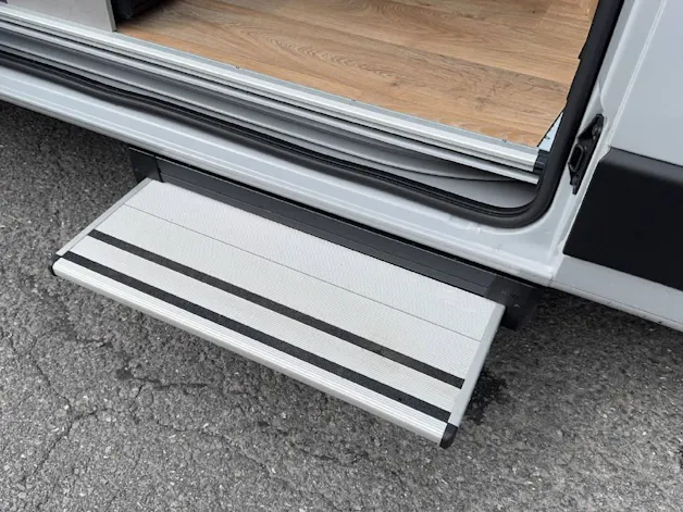 Crosscamp ADVTR 6.0 DF Peugeot Boxer 3.5t  L3H2 2.2BlueHDi 140 ADVTR