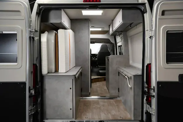 Crosscamp ADVTR 6.0 DF Peugeot Boxer 3.5t  L3H2 2.2BlueHDi 140 ADVTR