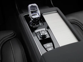 https://vehicle.imgix.net/4448962/b87bfafd-ae39-4508-8020-d99cd3ef4be6.jpg
