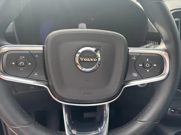 VOLVO XC40 2.0 B4 MH Plus Dark AWD
