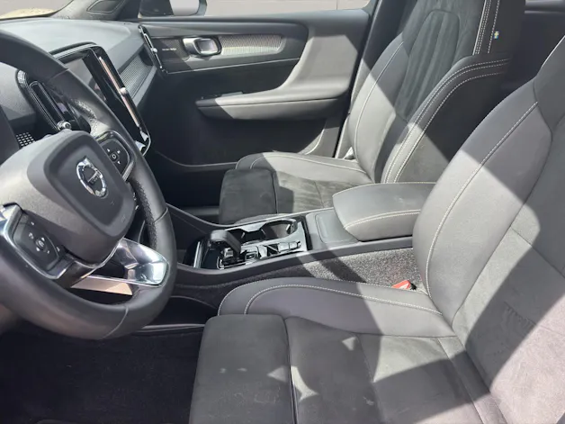 VOLVO XC40 2.0 B4 MH Plus Dark AWD