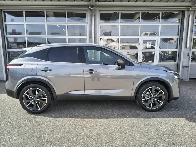 NISSAN Qashqai 1.3 DIG-T Tekna 4x4