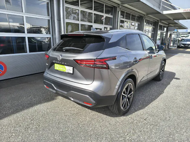 NISSAN Qashqai 1.3 DIG-T Tekna 4x4