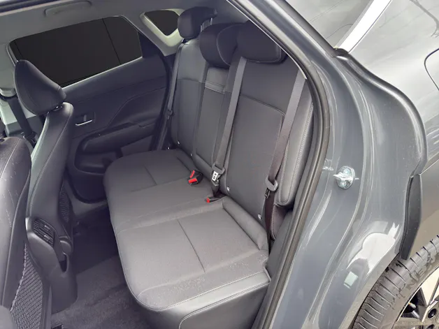 HYUNDAI Kona 1.6 GDi HEV Amplia DCT