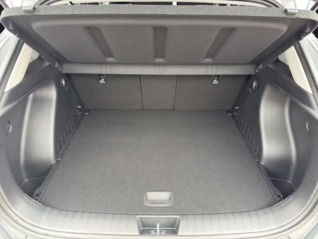 HYUNDAI Kona 1.6 GDi HEV Amplia DCT