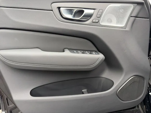 VOLVO XC60 2.0 T8 TE Ultra Bright eAWD