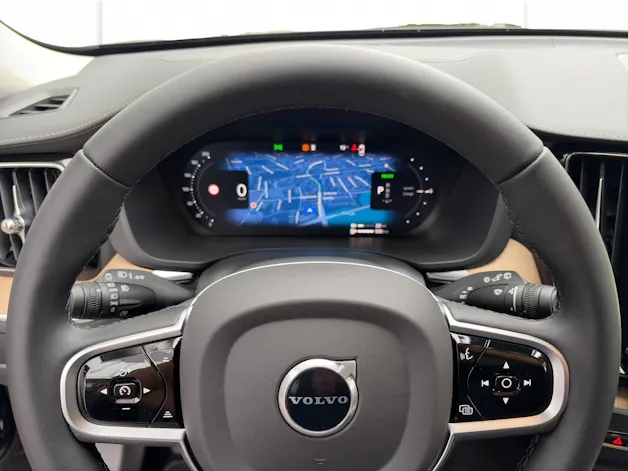 VOLVO XC60 2.0 T8 TE Ultra Bright eAWD