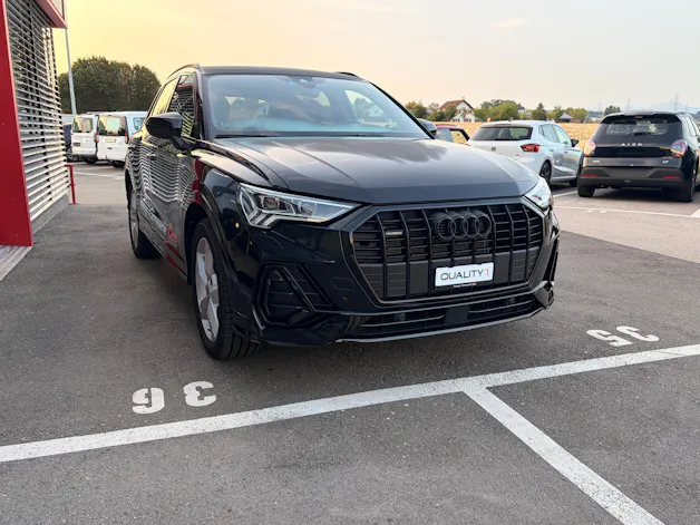 AUDI Q3 40 TDI S line quattro S-tronic