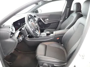 MERCEDES-BENZ A 250e Progressive