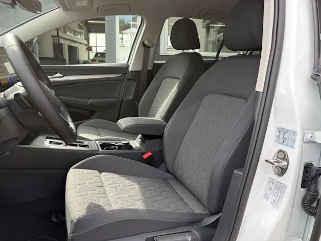VW Golf VIII 1.5 eTSI Life DSG