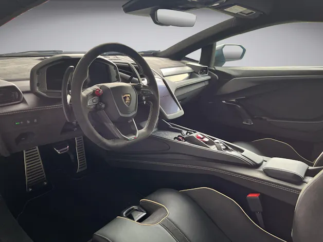 Lamborghini Revuelto Coupé 6.5