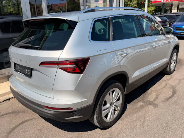 SKODA Karoq Selection *** ACC & RÜCKFAHRKAMERA ***