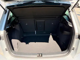 SKODA Karoq Selection *** ACC & RÜCKFAHRKAMERA ***
