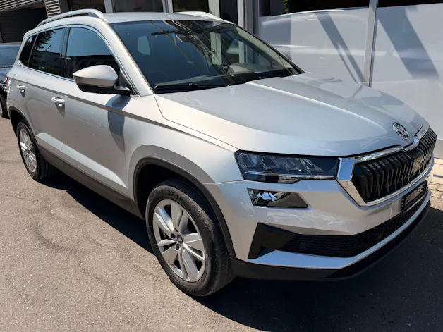 SKODA Karoq Selection *** ACC & RÜCKFAHRKAMERA ***