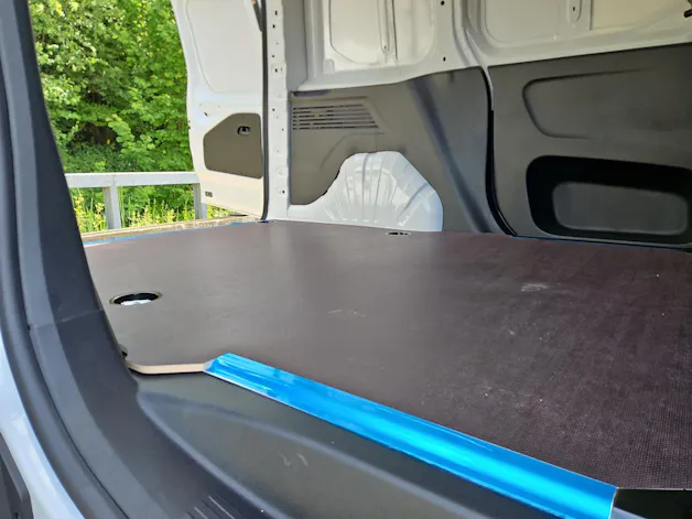 PEUGEOT Partner 1.5 Blue HDi Standard 650kg * Holzboden * Durchladeluke für lange Gegenstände *CarPlay Kabellos