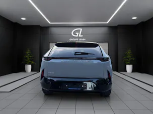 MAZDA CX-6e Takumi