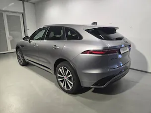 Jaguar F-Pace 2.0 I4 250 R-Dynamic SE AWD