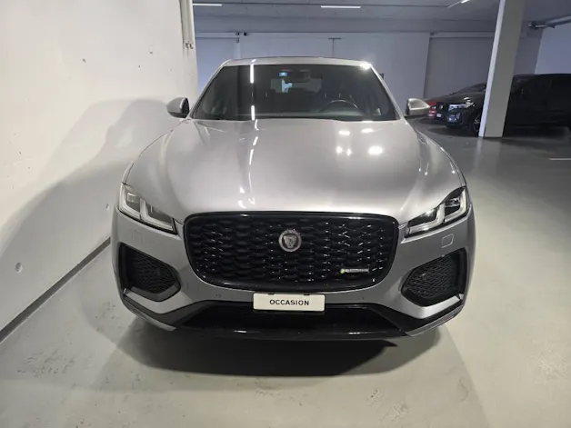 Jaguar F-Pace 2.0 I4 250 R-Dynamic SE AWD