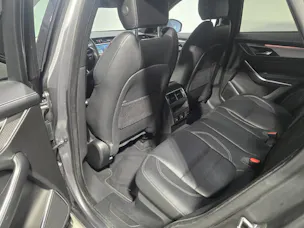 Jaguar F-Pace 2.0 I4 250 R-Dynamic SE AWD