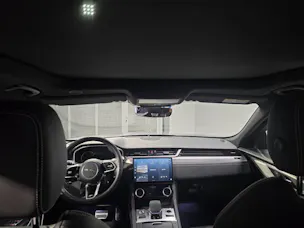 Jaguar F-Pace 2.0 I4 250 R-Dynamic SE AWD