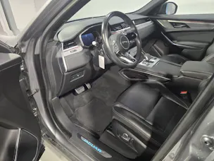 Jaguar F-Pace 2.0 I4 250 R-Dynamic SE AWD