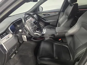 Jaguar F-Pace 2.0 I4 250 R-Dynamic SE AWD