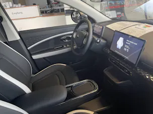JAC E30X City