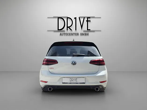 VW Golf 2.0 TSI GTI Performance DSG