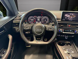 AUDI A4 Avant 2.0T Sport qua.