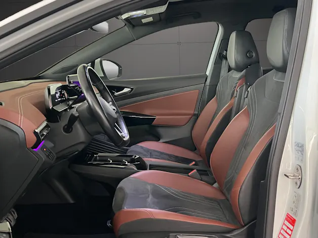 VW ID.4 Pro Performance 77 kWh Family