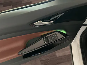 VW ID.4 Pro Performance 77 kWh Family