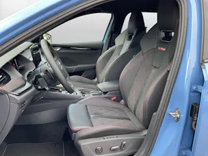 SKODA Octavia Combi 2.0 TSI DSG RS 30 Years Edition