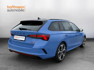 SKODA Octavia Combi 2.0 TSI DSG RS 30 Years Edition
