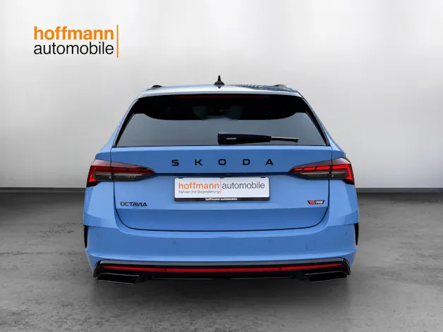 SKODA Octavia Combi 2.0 TSI DSG RS 30 Years Edition