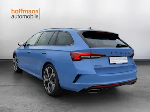 SKODA Octavia Combi 2.0 TSI DSG RS 30 Years Edition