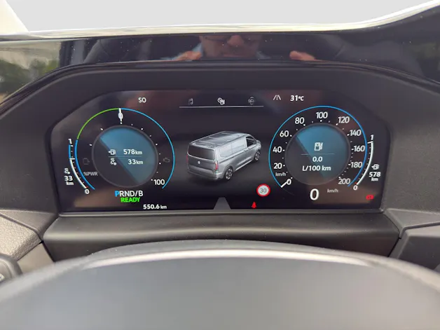 VW Caravelle 2.5TSI eHYBRID 16,5 kWh Life Aut.8